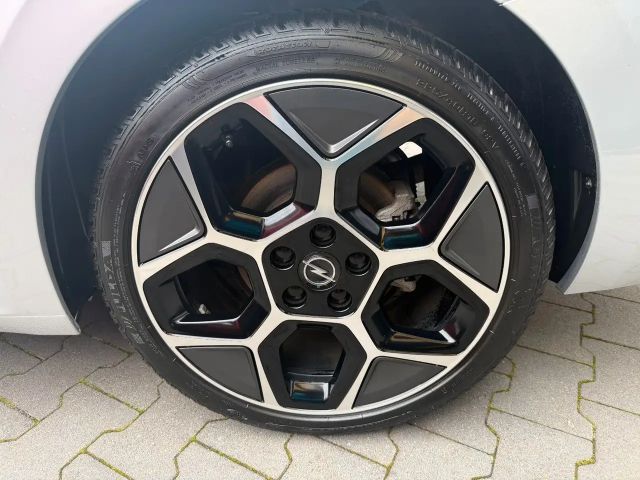 Opel Astra Sports Tourer Ultimate