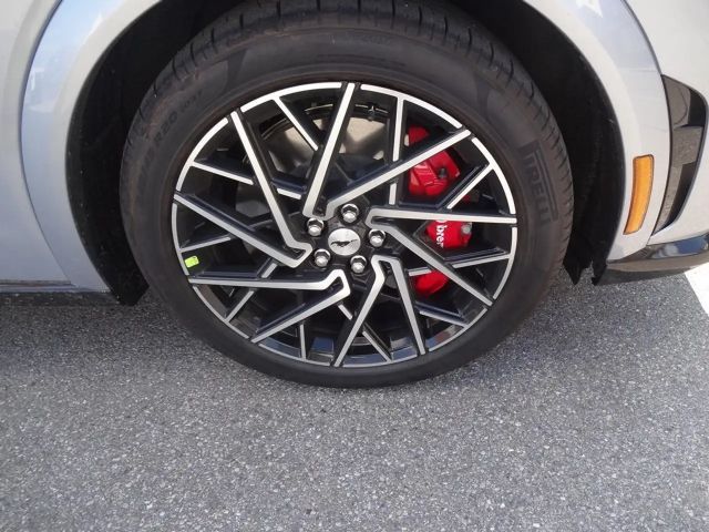 Ford Mustang Mach-E AWD GT