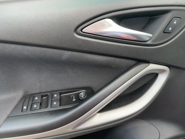 Opel Astra 1.2 Turbo Edition Turbo