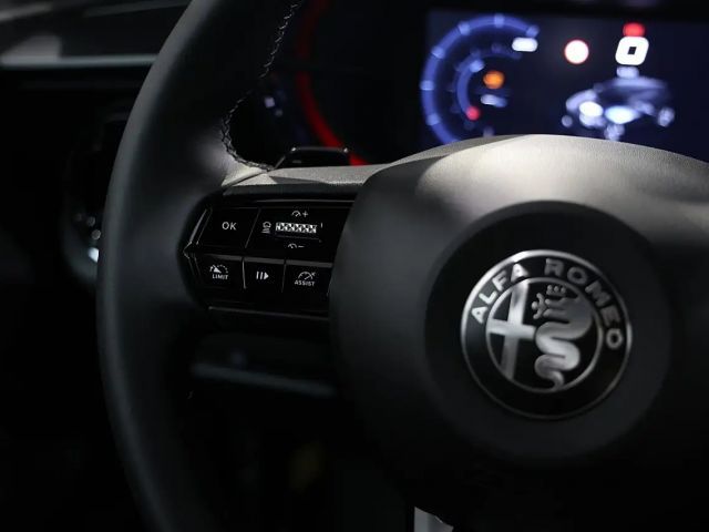 Alfa Romeo Junior Ibrida