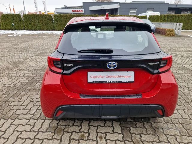 Toyota Yaris Hatchback Team D