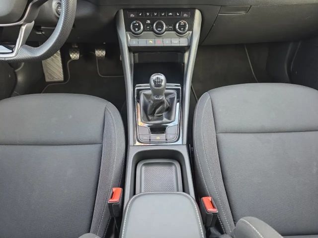 Skoda Karoq 1,0TSI 115PS Navi/LED/ACC/Kamera/Winterp.    **