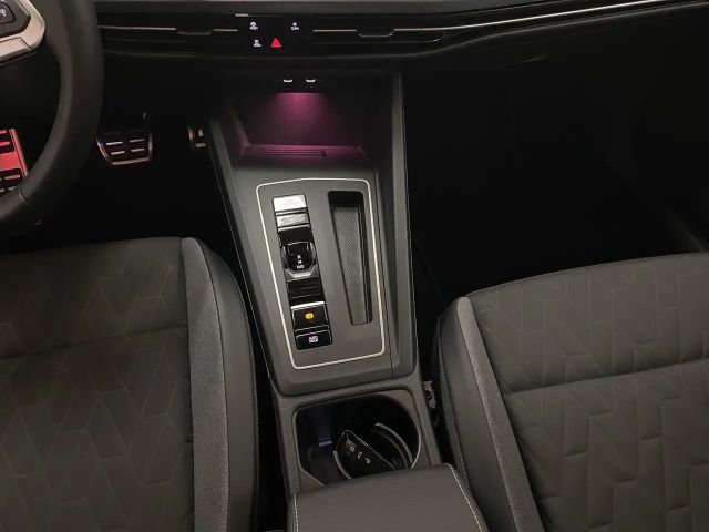 Volkswagen Golf 1.5 eTSI BMT DSG Golf VIII