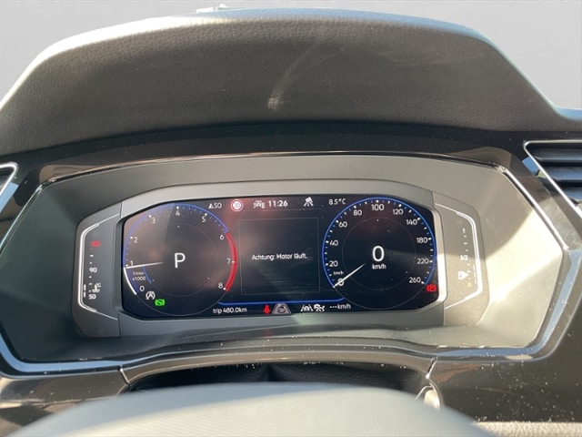 Volkswagen Touran 1.5 TSI DSG R-Line