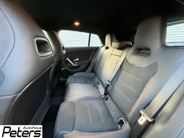 Mercedes-Benz CLA 180 AMG Line Shooting Brake