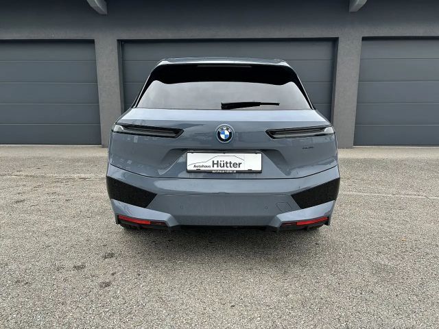 BMW iX xDrive50