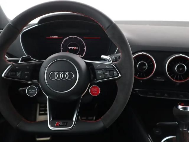 Audi RS Q3 Audi TT RS Coupé