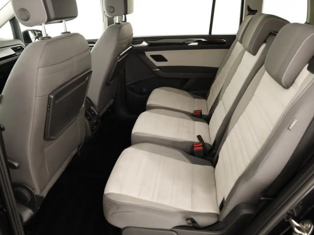 Volkswagen Touran DSG Highline