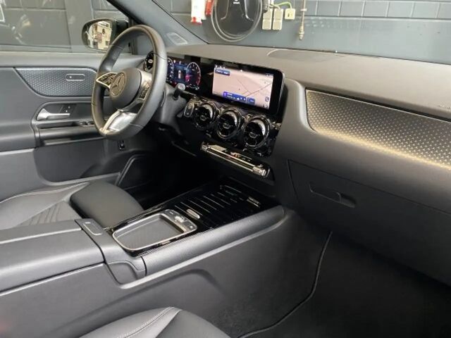 Mercedes-Benz GLA 200 Progressive