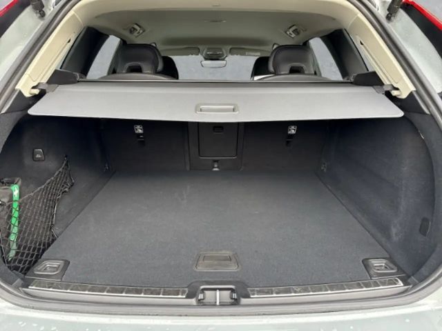 Volvo XC60 Dark Plus