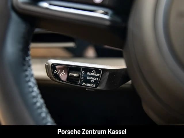 Porsche Taycan Burmester Clubleder HA-Lenkung Nachtsicht
