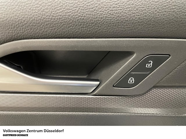 Volkswagen Golf 1.5 TSI Life Variant