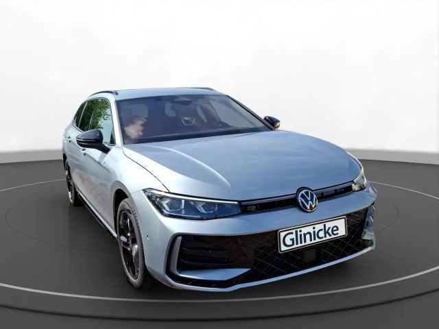 Volkswagen Passat DSG R-Line