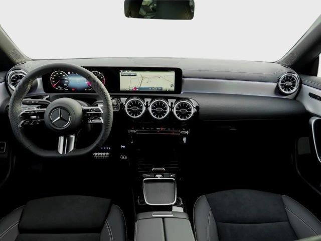 Mercedes-Benz CLA 180 AMG Line Shooting Brake