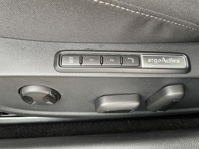 Volkswagen Golf DSG Golf VIII IQ.Drive Variant