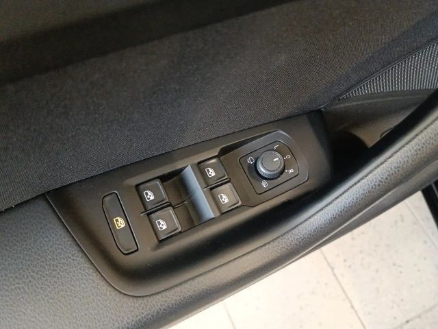 Volkswagen Passat 1.5 TSI Business DSG