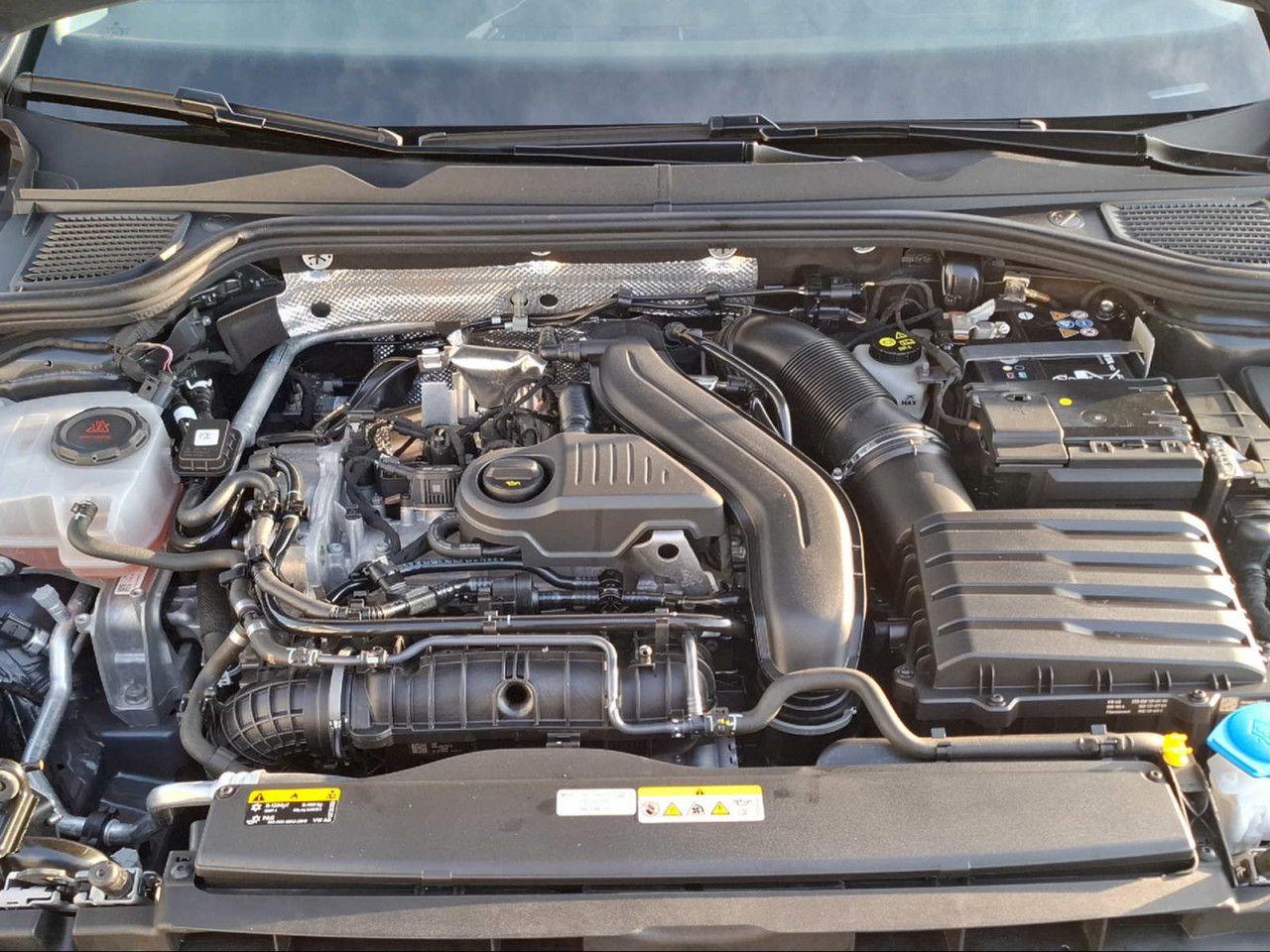 Volkswagen Golf 1.5 TSI Golf VIII Life