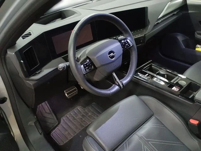 Opel Astra Sports Tourer Ultimate