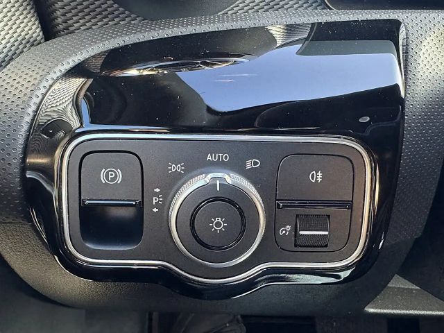 Mercedes-Benz A 180 A 180 d