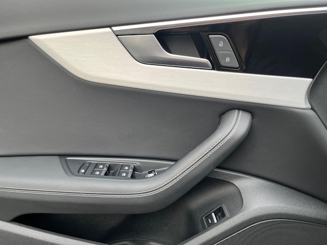 Audi A4 40 TFSI Avant S-Line S-Tronic