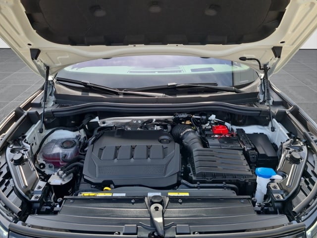 Volkswagen Tiguan 2.0 TDI DSG 4Mo R-Line+MATRIX+AHK+NAVI+WR+PANOD+STANDHEIZ