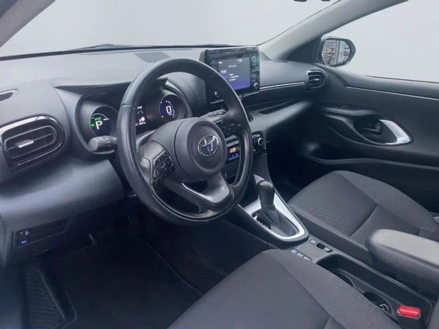 Toyota Yaris Hatchback Hybride Team D