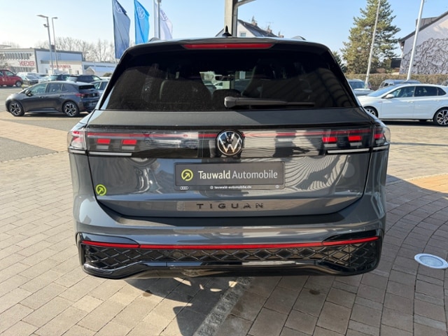 Volkswagen Tiguan 2.0 TSI DSG