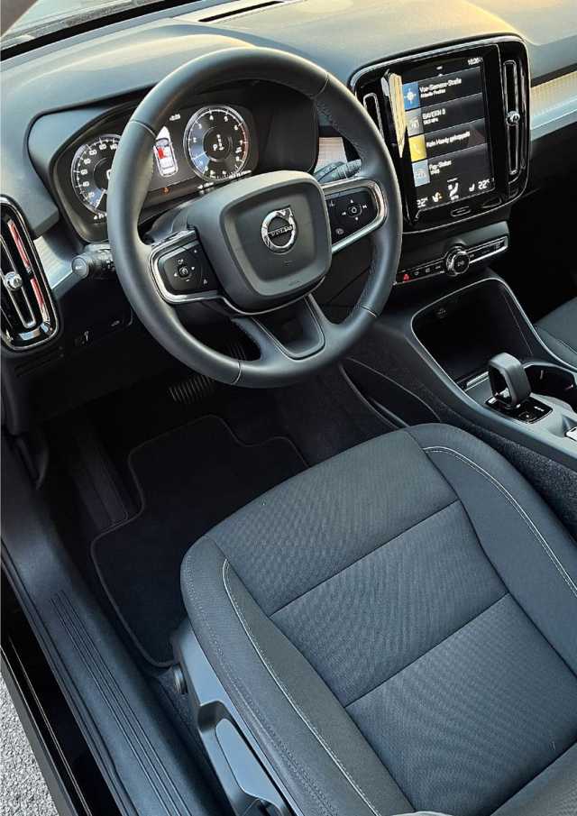 Volvo XC40 Momentum T3