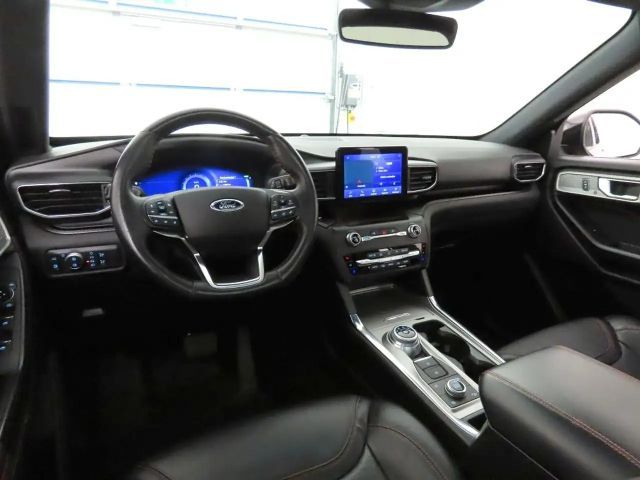 Ford Explorer Plug in Hybrid ST Line