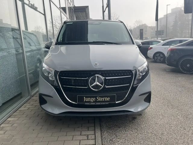 Mercedes-Benz V 220 Limousine Lang V 220 d