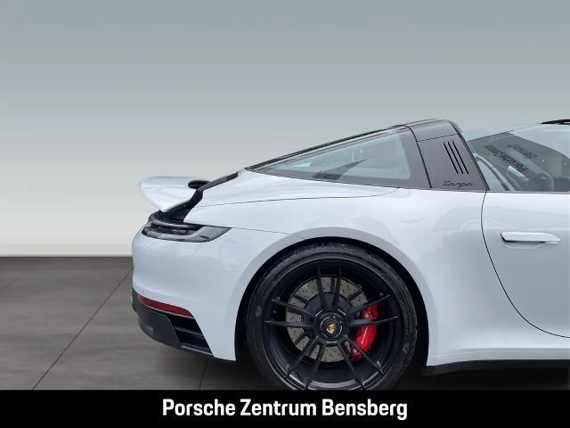 Porsche 992 4 Cabrio GTS Targa