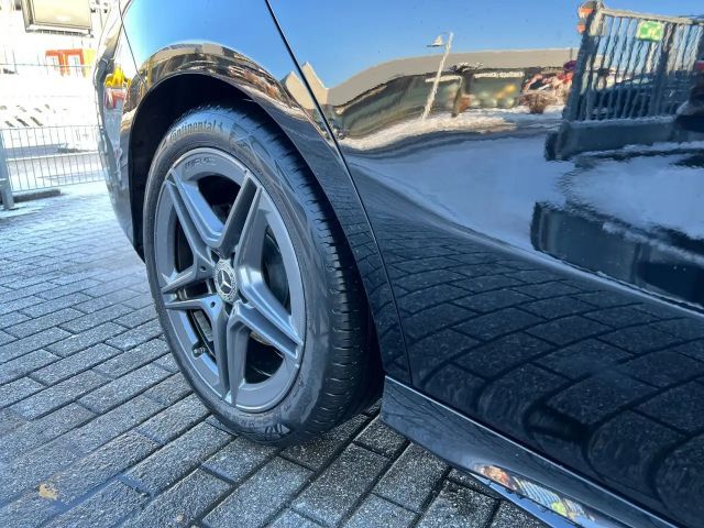 Mercedes-Benz CLA 200 AMG Line Coupé