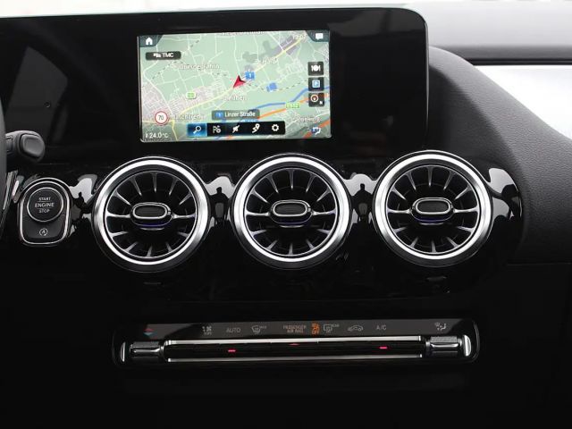 Mercedes-Benz GLA 200 4MATIC GLA 200 d