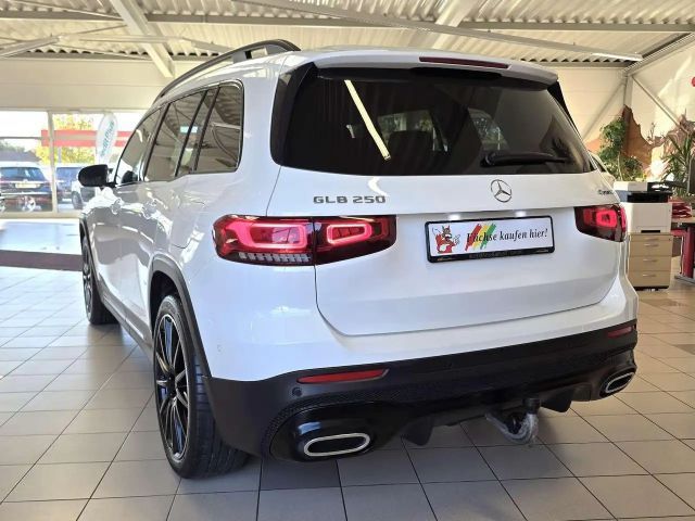Mercedes-Benz GLB 250 AMG Line