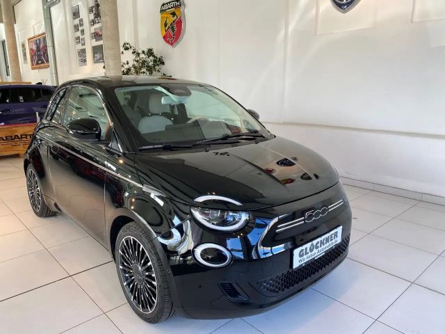 Fiat 500e La Prima by Bocelli