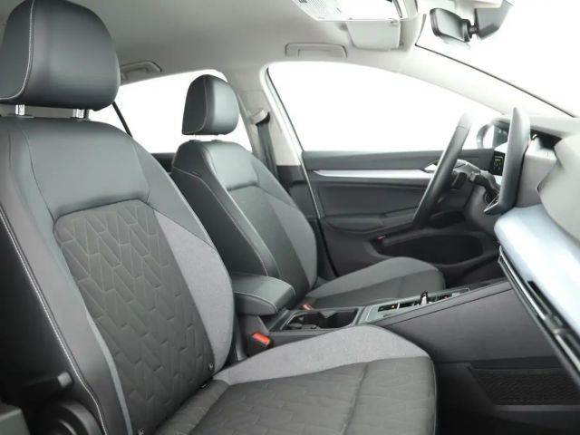 Volkswagen Golf 1.5 eTSI DSG Golf VIII