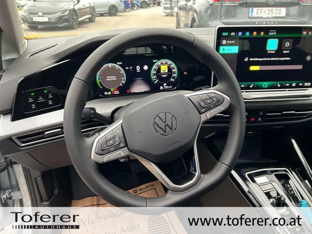 Volkswagen Golf DSG Style eHybrid