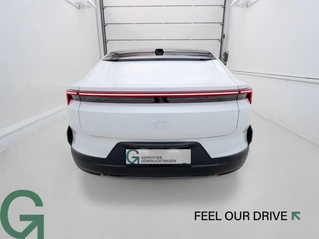 Polestar 4 Performance