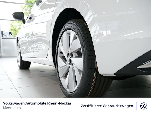 Volkswagen Golf 1.5 eTSI DSG