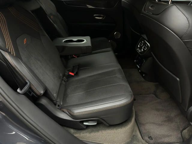 Bentley Bentayga V8