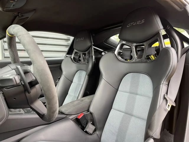 Porsche Cayman 718 Coupé RS