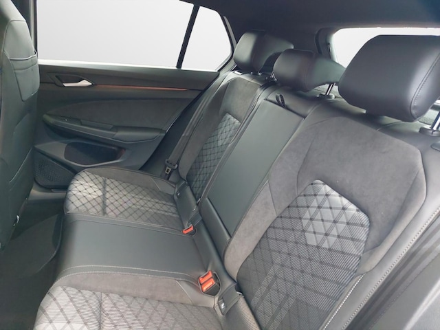 Volkswagen Golf 1.5 eTSI R-Line