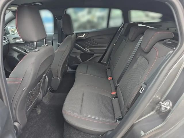 Ford Focus ST Line Wagon