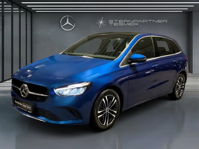 Mercedes-Benz B 250 B 250 e Sedan