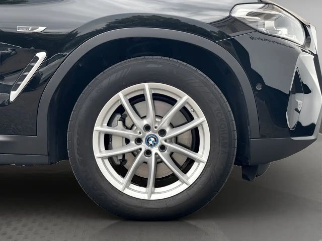 BMW X3 xDrive30e