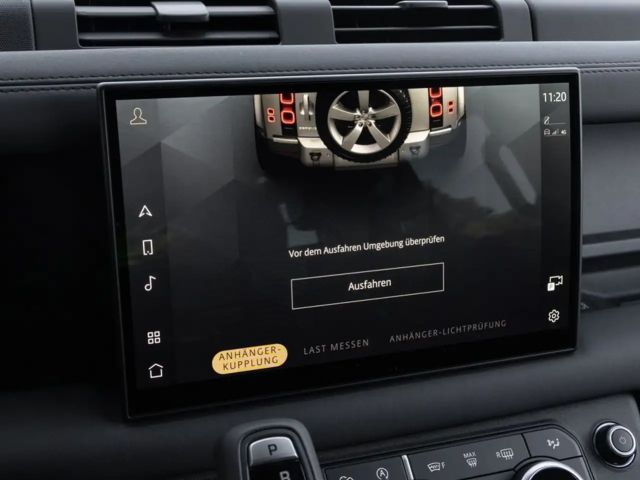 Land Rover Defender 110 D250 Dynamic SE