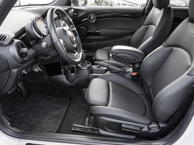 MINI Cooper John Cooper Works Trim, LED-Scheinwerfer, Driving