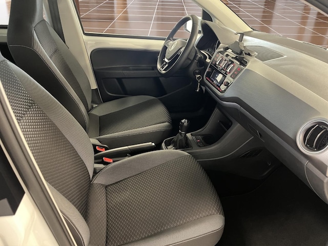 Volkswagen up! Move Move up!