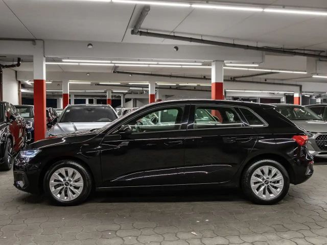Audi A3 40 TFSI Hybride Sedan