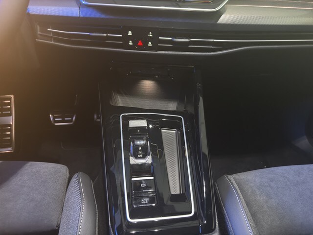 Volkswagen Golf 1.5 eTSI Style